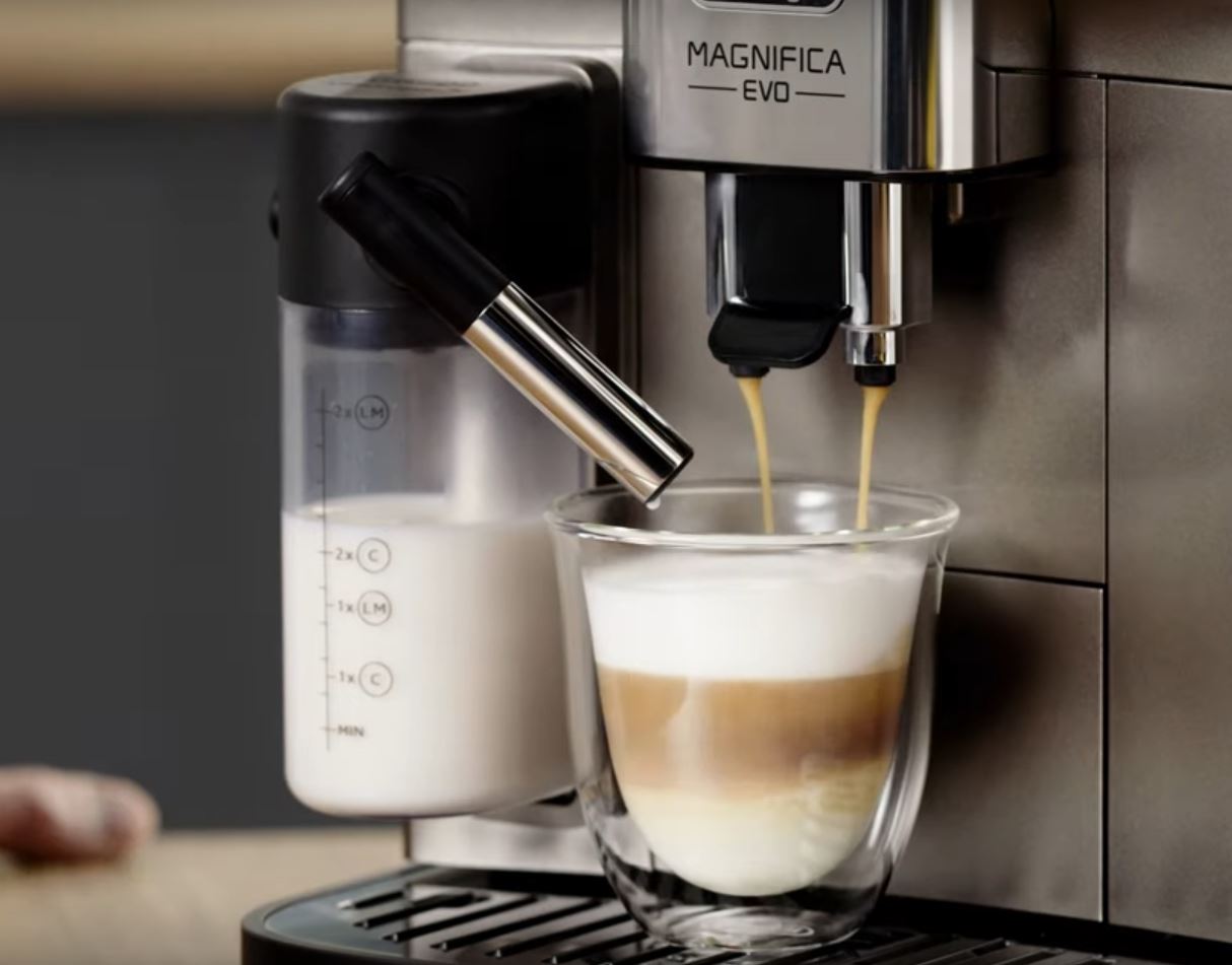 cappuccino avec machine à café automatique
